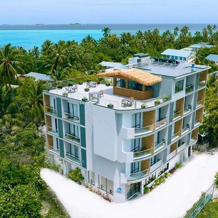 Whaleshark Beach Dhigurah  Exterior photo